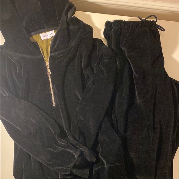 Bella Dahl Black Velour Hoodie and Pants Set - Picture 1 of 5